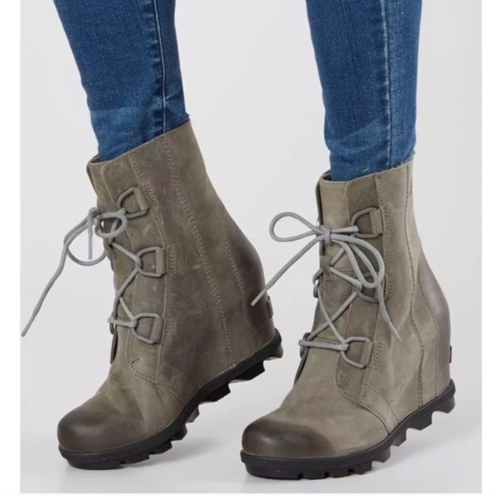 Sorel | Joan of Arctic Wedge II Boots Quarry Gray | Women’s 11